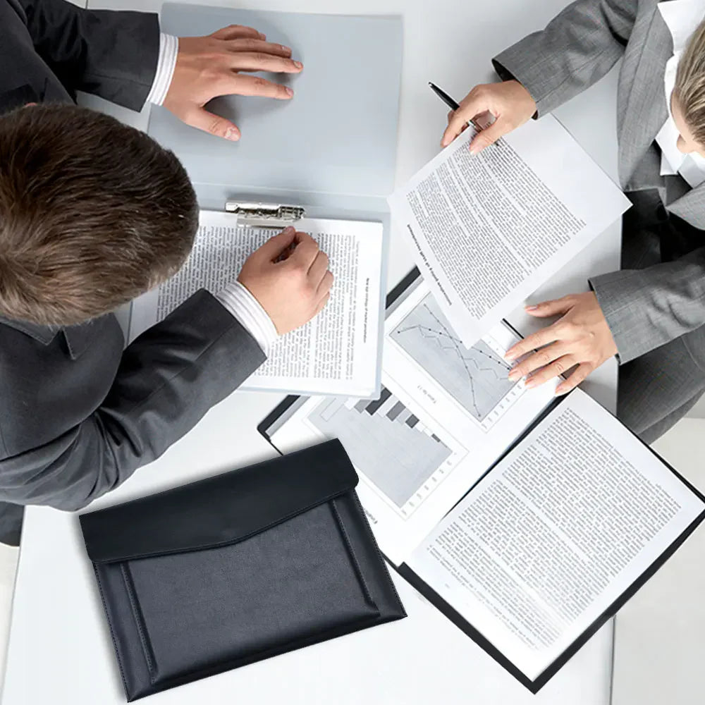 étui en cuir multifonctionnelle (Niger)