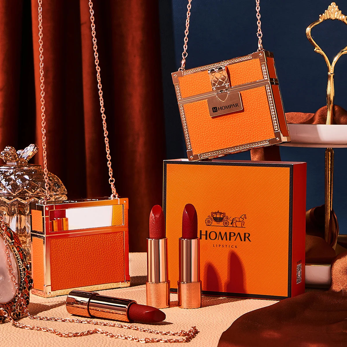 Trousse de maquillage avec 3 rouges à lèvres (Côte d'Ivoire)
