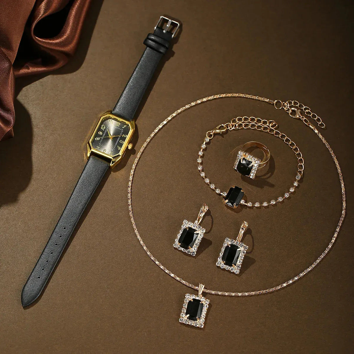 Coffret de montres carrées élégantes (Niger)