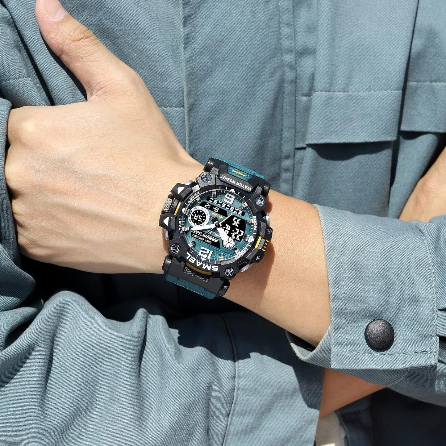 Montre-bracelet de sport SMAEL (Gabon)