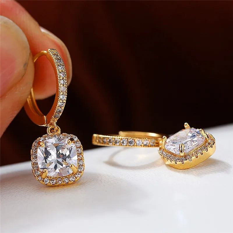 Boucles d'oreilles luxueuses plaquées or 18 carat (Togo)