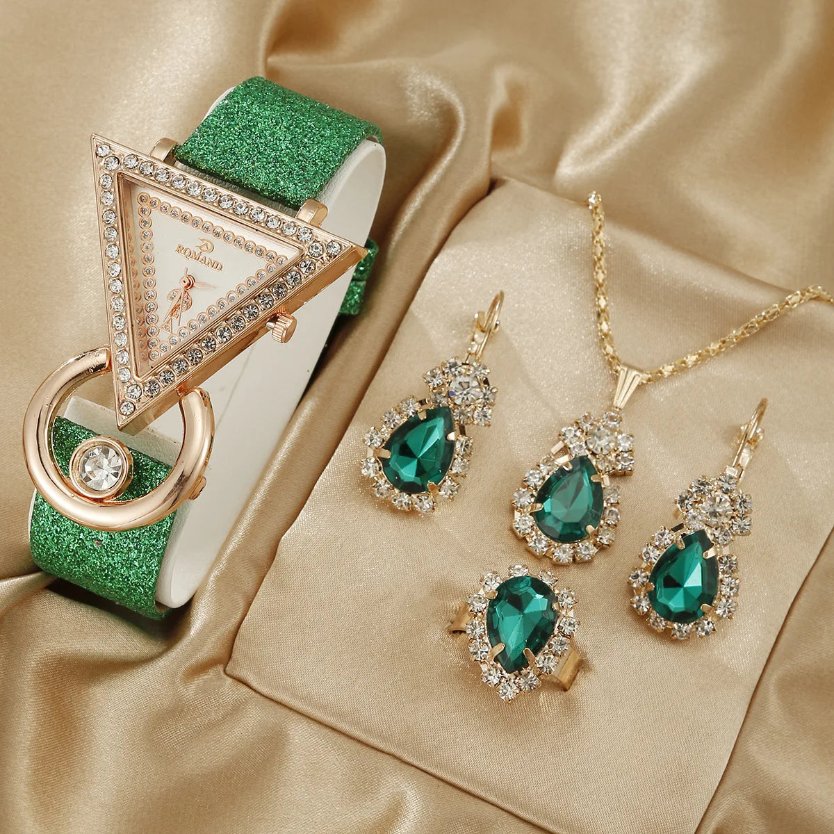Montre Triangle et Parure Vert Émeraude (Chad)
